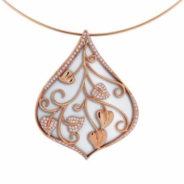 Pretty Paisley Pendant
