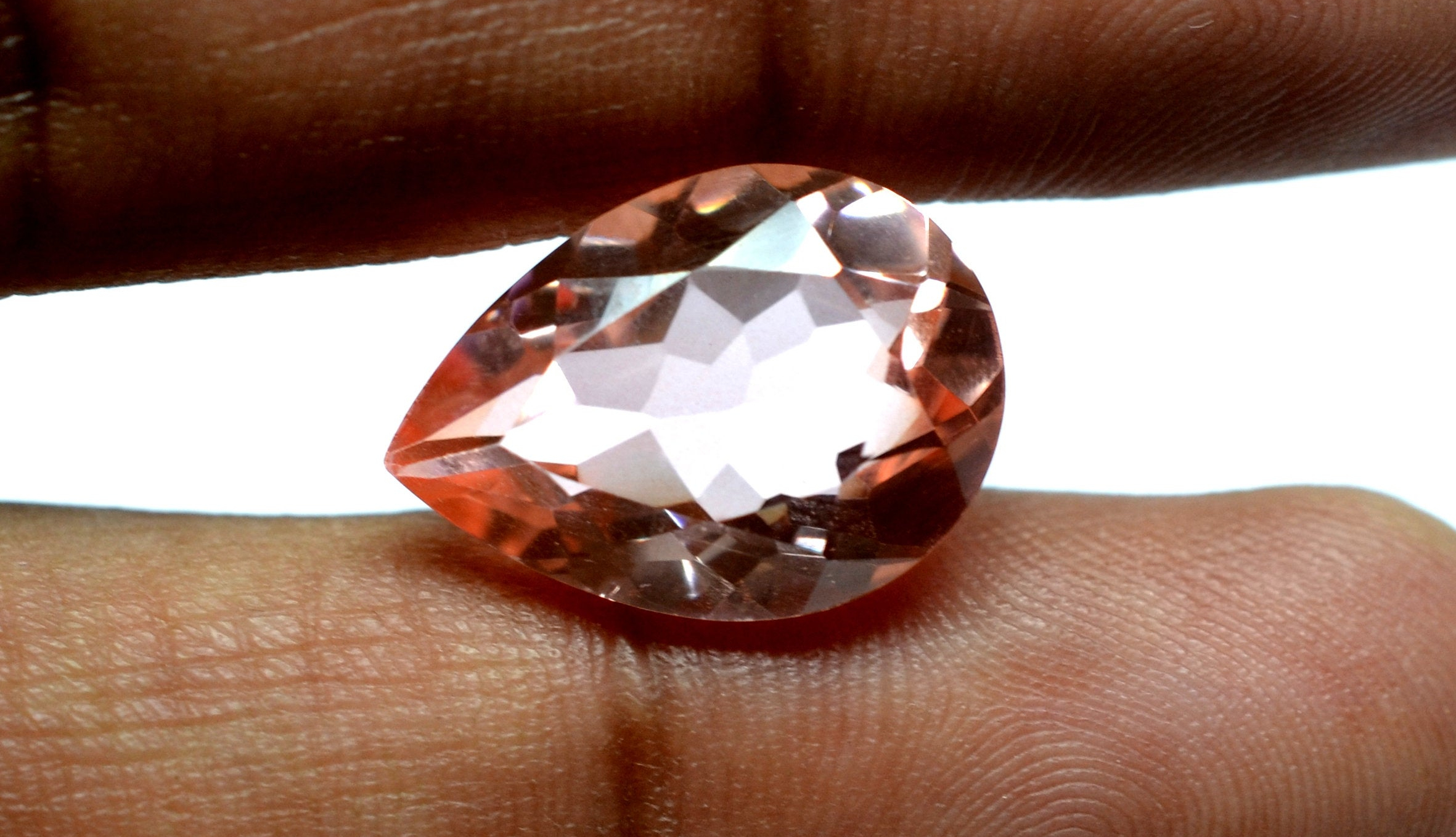 Top-3-things-to-know-about-buying-a-Morganite-gemstone-CUT-STONE