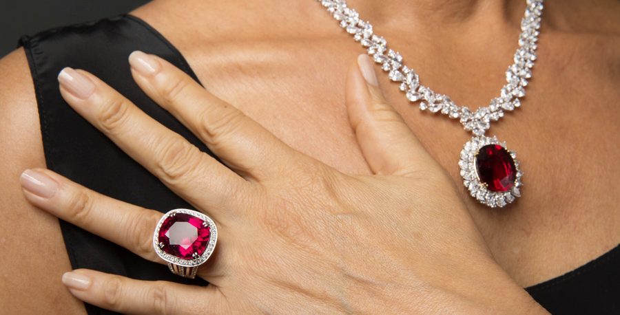 philosophy-of-a-Circular-Economy-works-with-your-Jewellery2